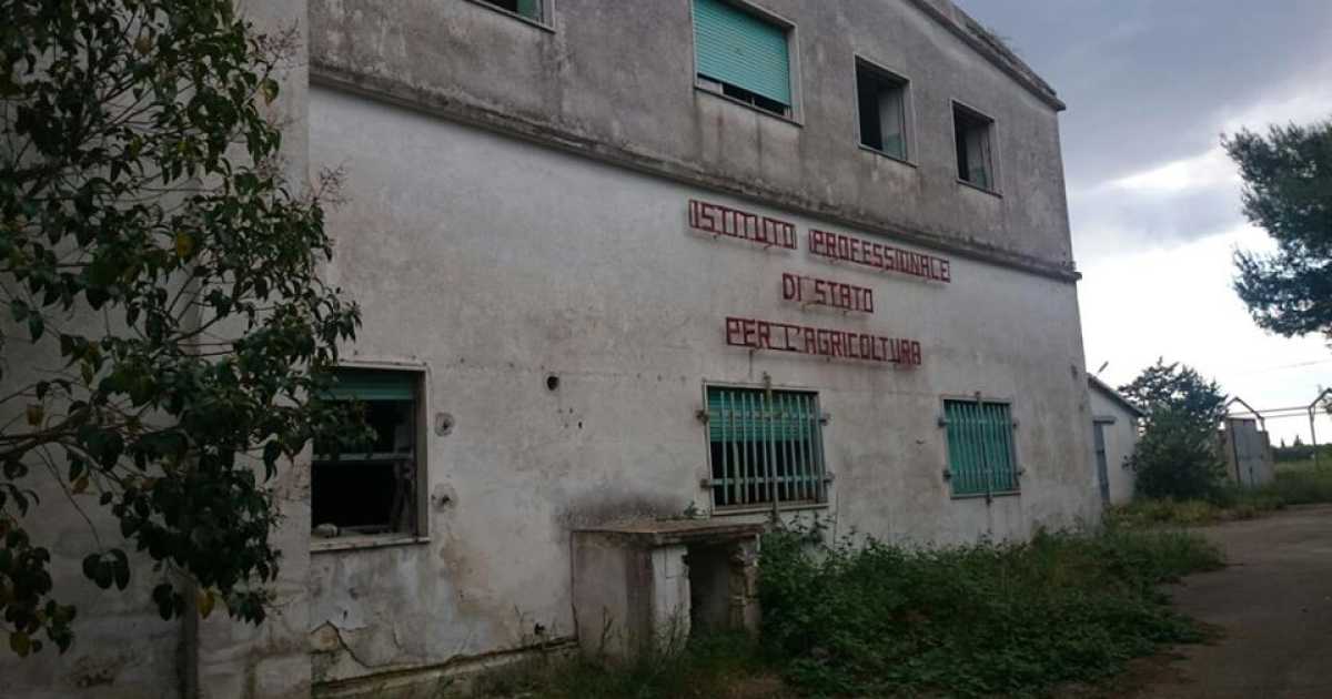 Sannicandro, i resti della scuola per l'Agricoltura: �Era all'avanguardia�